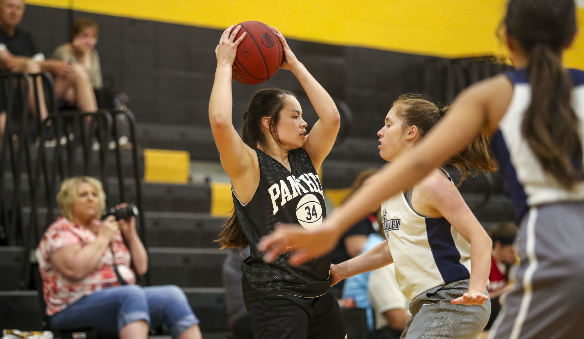062819-mda-spt-girlshoops-013